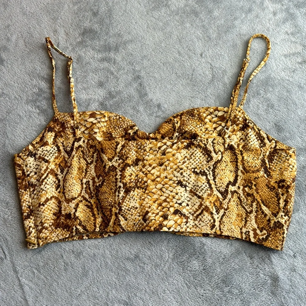 NWOT Reformation Ali Boa Crop Top Snake Print Size 2 - Picture 7 of 13